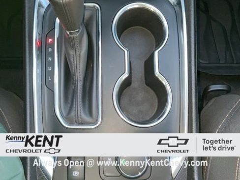 Used 2019 Chevrolet Traverse LT image 27