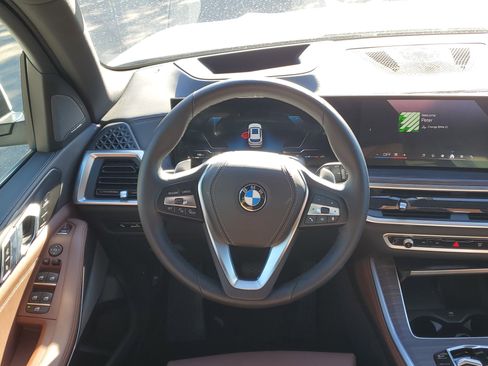 Certified 2024 BMW X5 xDrive40i w/ Premium Package image 24