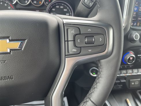 Used 2022 Chevrolet Silverado 1500 LTZ image 19