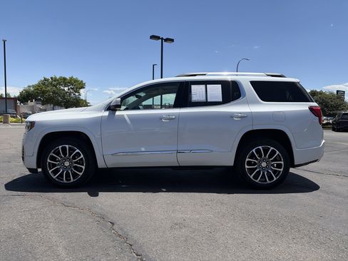 Used 2021 GMC Acadia Denali w/ Denali Ultimate Package AWD/4WD image 7