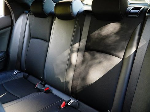 Used 2021 Honda Civic Sport image 31