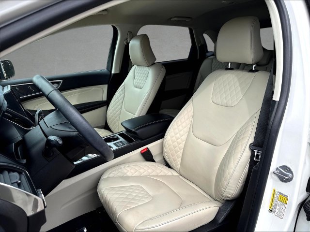 Certified 2024 Ford Edge Titanium AWD/4WD image 24