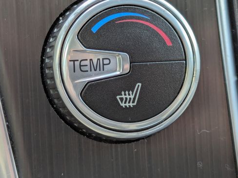 Used 2016 Volvo XC60 T5 Premier w/ Proximity Package image 25