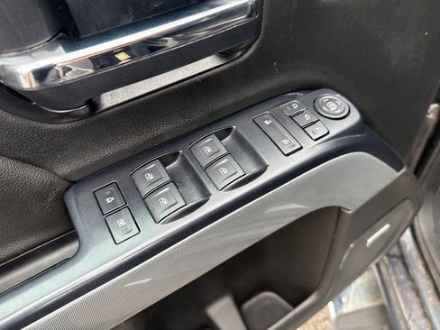 Used 2018 Chevrolet Silverado 1500 LTZ Z71 w/ Centennial Edition AWD/4WD image 22