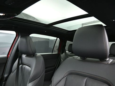 New 2026 Jeep Cherokee Overland w/ Advanced Pro Tech Group AWD/4WD image 37