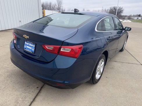 Used 2019 Chevrolet Malibu LS image 7