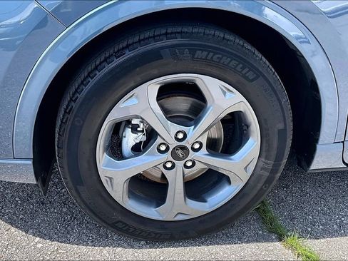 Used 2024 Ford Escape ST-Line w/ Tech Pack #1 FWD image 11