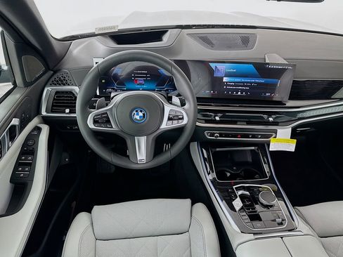 New 2026 BMW X5 xDrive50e image 19