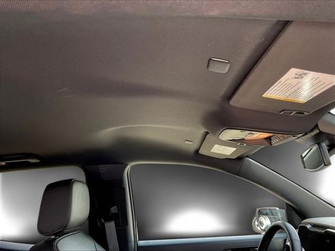 Used 2024 Chevrolet Colorado LT w/ LT Convenience Package III RWD image 15