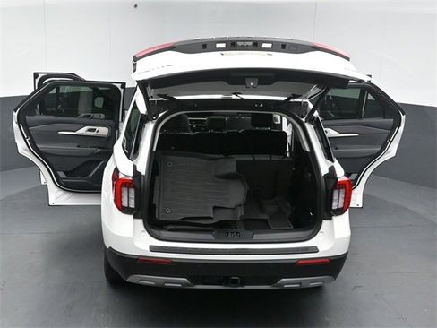 Certified 2025 Ford Explorer Active w/ Active Comfort Package image 56