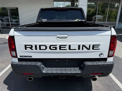 Used 2024 Honda Ridgeline Black Edition image 5