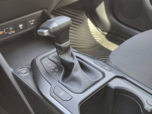 New 2026 Kia K4 FWD image 17