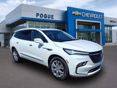 Used 2023 Buick Enclave Essence w/ Experience Buick Package