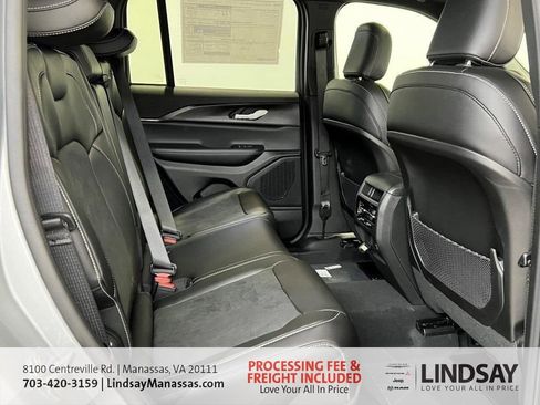 New 2025 Jeep Grand Cherokee Altitude AWD/4WD image 16