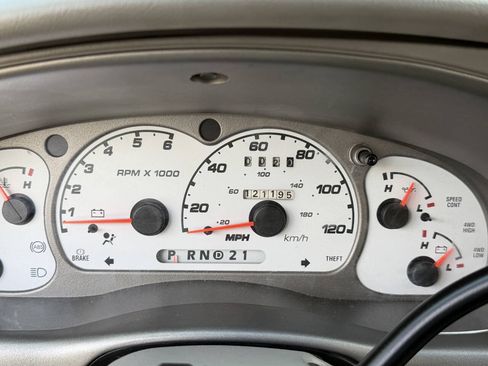 Used 2003 Ford Explorer Sport Trac XLT RWD image 19