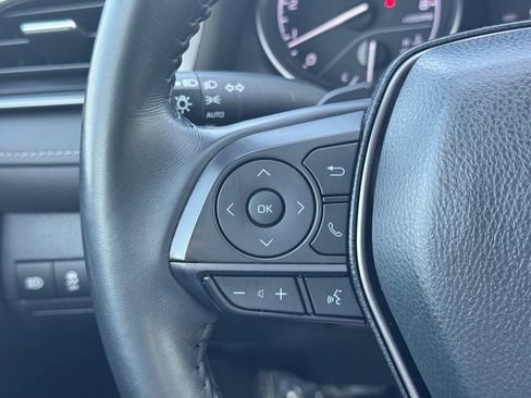 Used 2024 Toyota Camry SE image 25