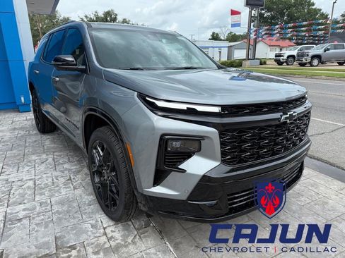 New 2026 Chevrolet Traverse RS w/ LPO, Floor Liner Package FWD image 2