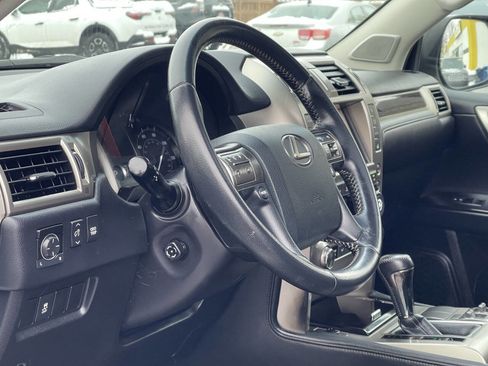 Used 2015 Lexus GX 460 image 13