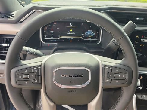 New 2025 GMC Sierra 2500 Denali w/ Denali Reserve Package image 28