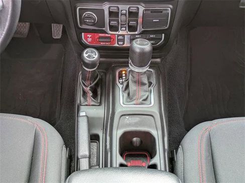 Certified 2021 Jeep Wrangler Unlimited Rubicon w/ Steel Bumper Group image 19