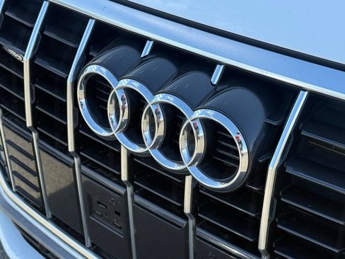 Used 2025 Audi Q3 2.0T Premium AWD/4WD image 32