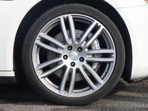 Used 2018 Maserati Quattroporte S image 12