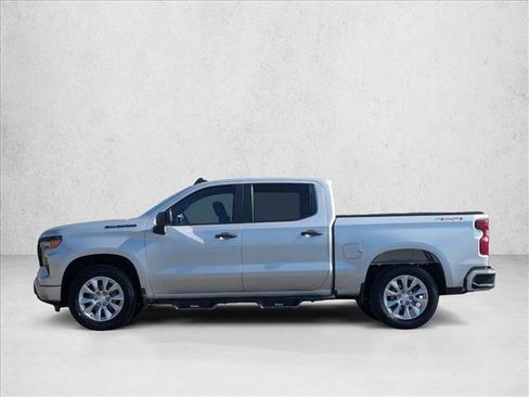 Used 2022 Chevrolet Silverado 1500 Custom image 9