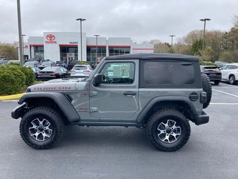 Used 2023 Jeep Wrangler Rubicon w/ Cold Weather Group AWD/4WD image 2