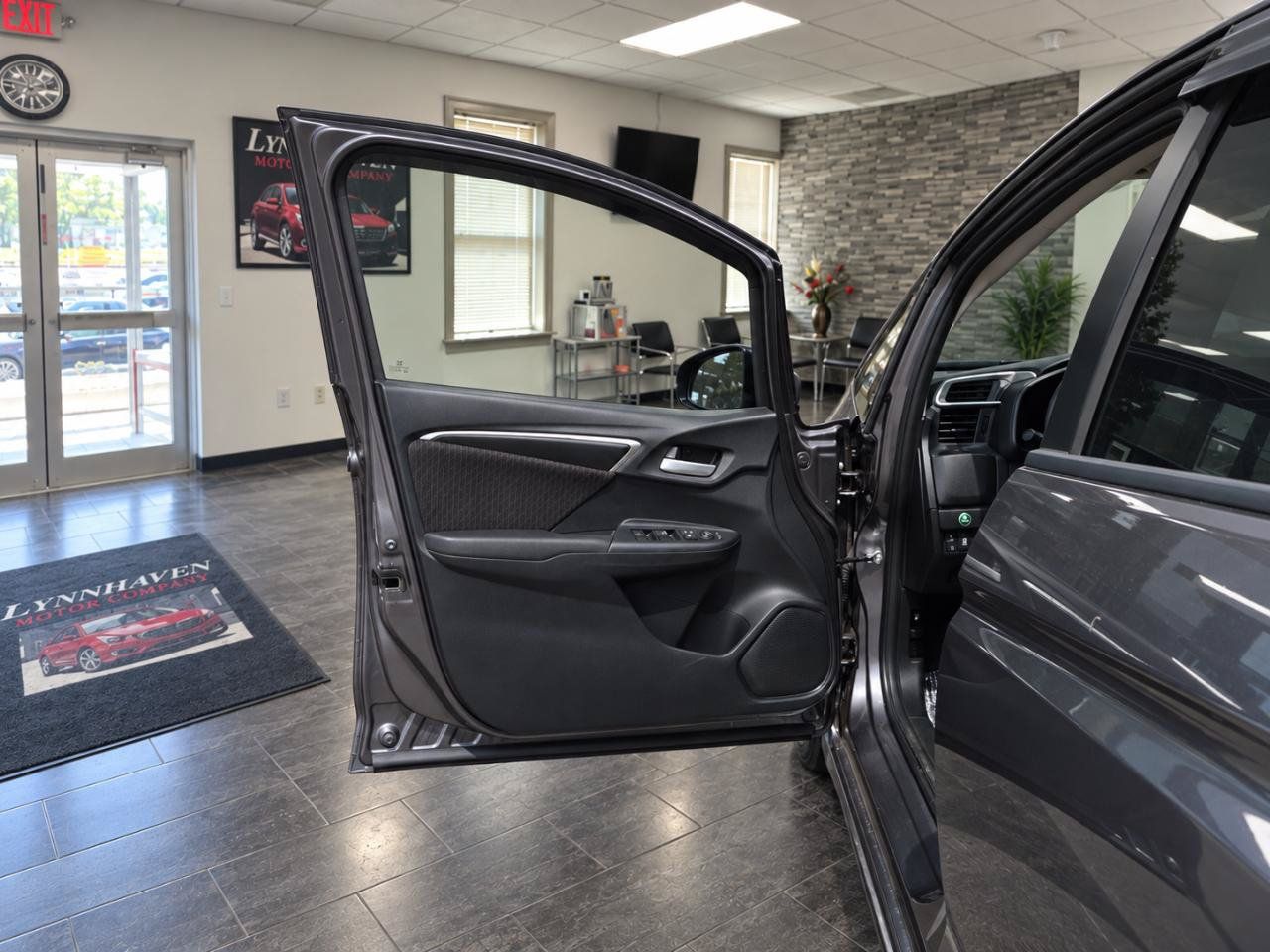 Used 2018 Honda Fit Sport image 12