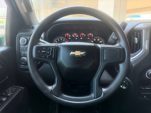 Used 2025 Chevrolet Silverado 2500 W/T AWD/4WD image 15