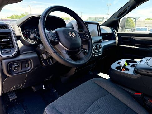 New 2024 RAM 2500 Tradesman w/ Chrome Appearance Group image 2
