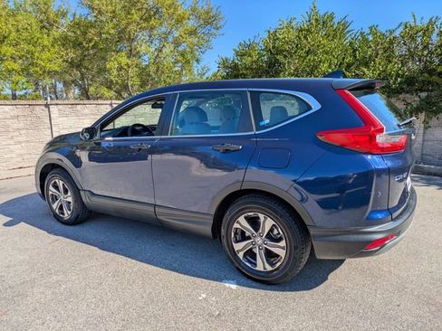 Used 2017 Honda CR-V LX image 6