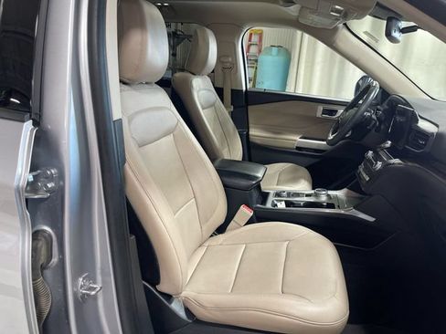 Used 2020 Ford Explorer Limited w/ Class III Trailer Tow Package AWD/4WD image 26