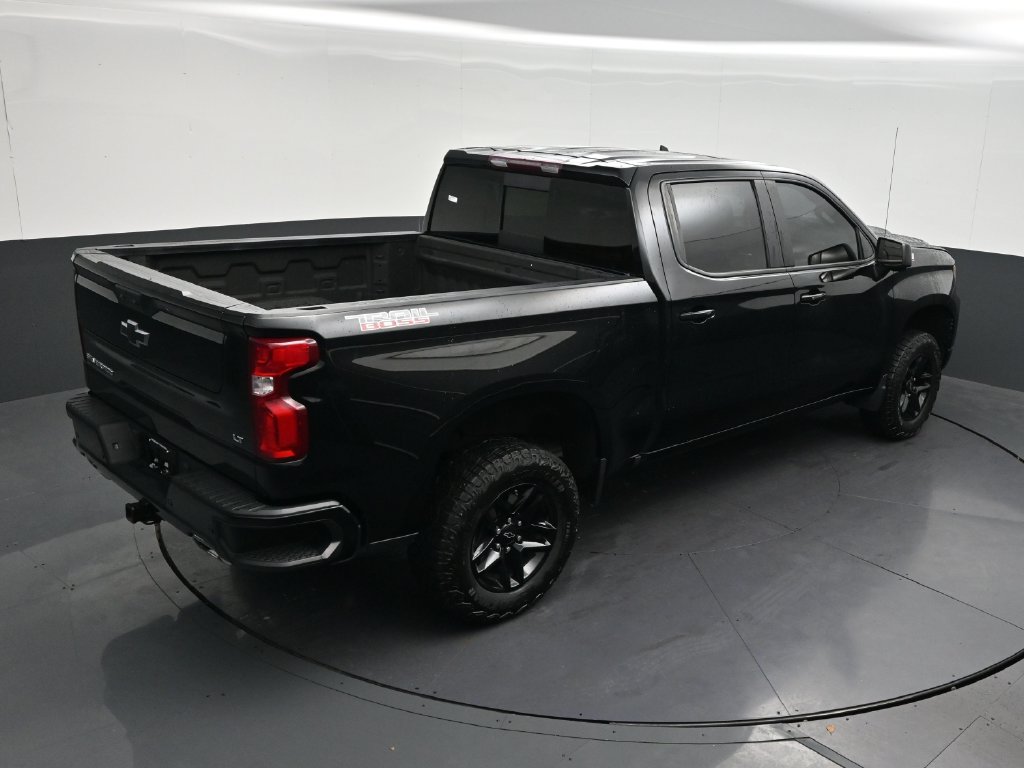Used 2024 Chevrolet Silverado 1500 LT Trail Boss w/ LT Trail Boss Premium Package AWD/4WD image 16