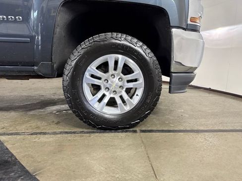 Used 2019 Chevrolet Silverado 1500 LD LT AWD/4WD image 11