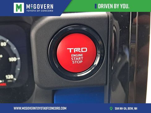 Used 2025 Toyota Tacoma TRD Sport AWD/4WD image 32