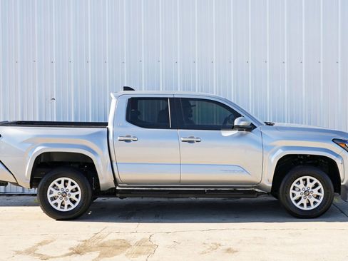 Used 2024 Toyota Tacoma SR5 image 49