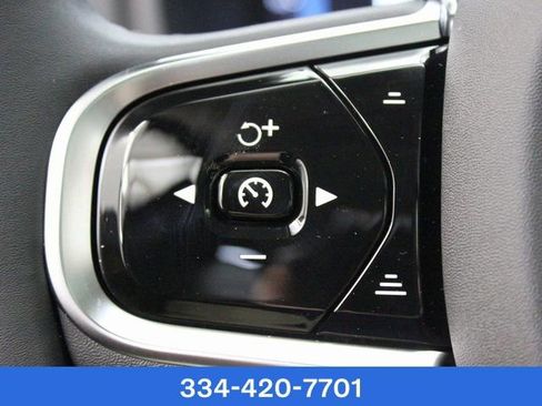 New 2024 Volvo XC90 B6 Plus w/ Protection Package image 22