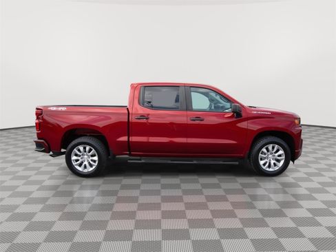 Used 2021 Chevrolet Silverado 1500 Custom image 2