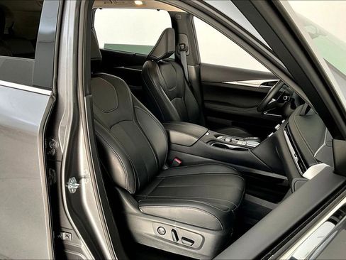 Certified 2025 INFINITI QX60 Luxe image 10