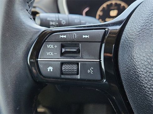 Used 2023 Honda Pilot Touring image 16