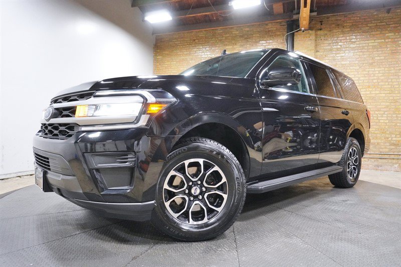Used 2022 Ford Expedition XL AWD/4WD image 1