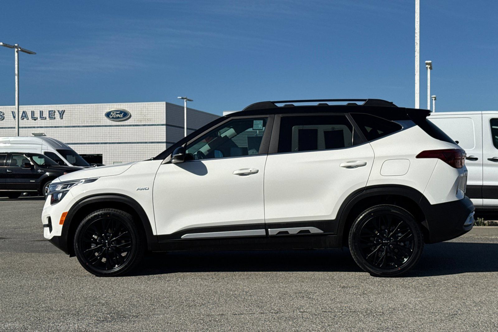 Used 2022 Kia Seltos Nightfall Edition AWD/4WD image 7