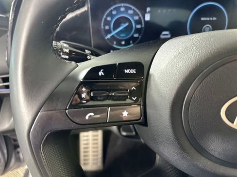 Certified 2025 Hyundai Elantra SEL image 46