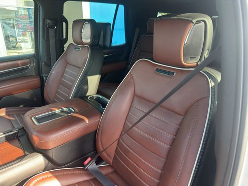 Used 2023 GMC Yukon Denali Ultimate image 20
