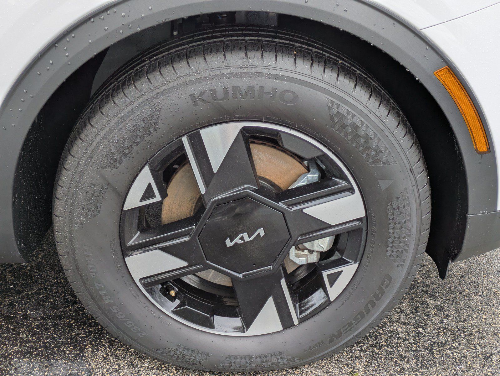 Certified 2026 Kia Sportage LX FWD image 8
