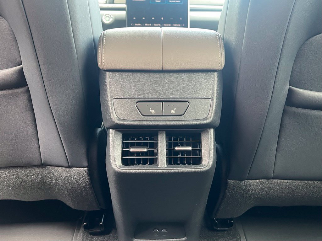 New 2027 GMC Terrain Elevation w/ Elevation Premium Package FWD image 22