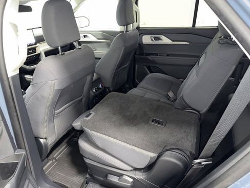 Used 2025 Ford Explorer Active image 35