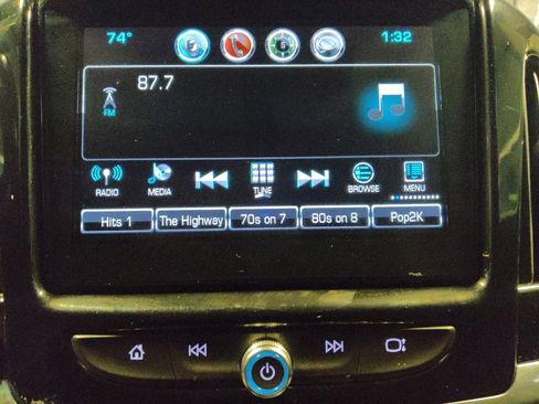 Used 2019 Chevrolet Traverse LT FWD image 25