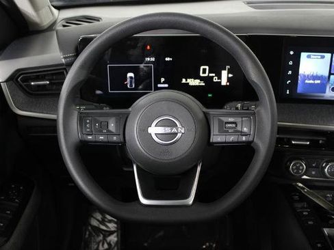 Certified 2025 Nissan Kicks SV w/ SV Premium Package image 6